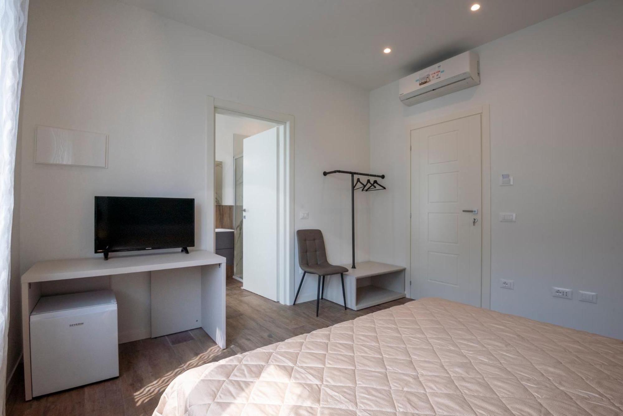 Iarsera Rooms And Apartment Lucca Exteriér fotografie