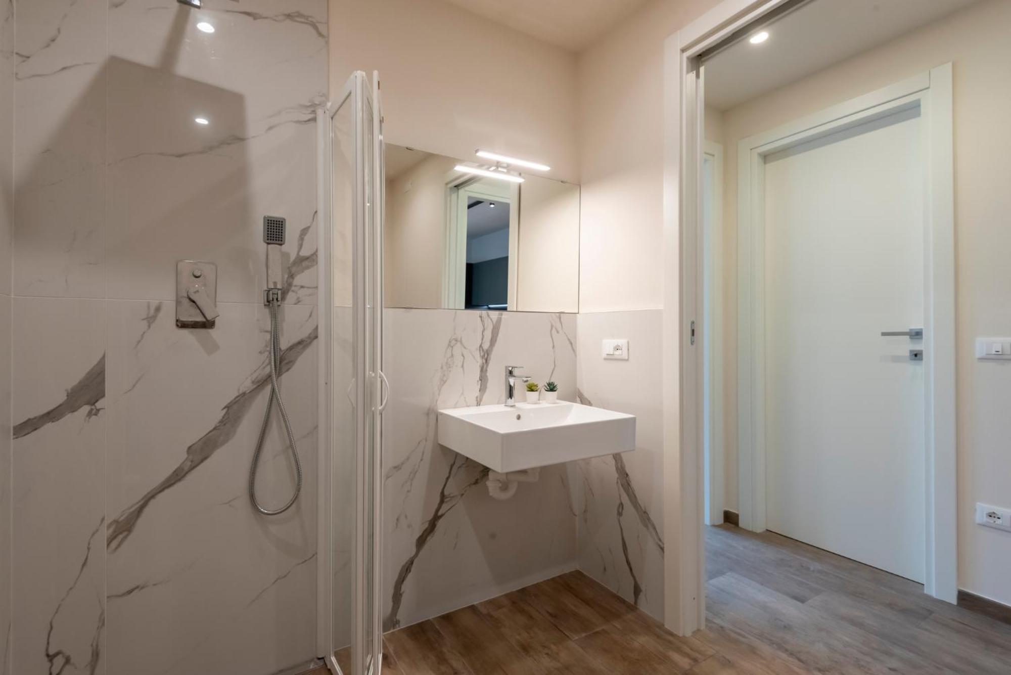 Iarsera Rooms And Apartment Lucca Exteriér fotografie