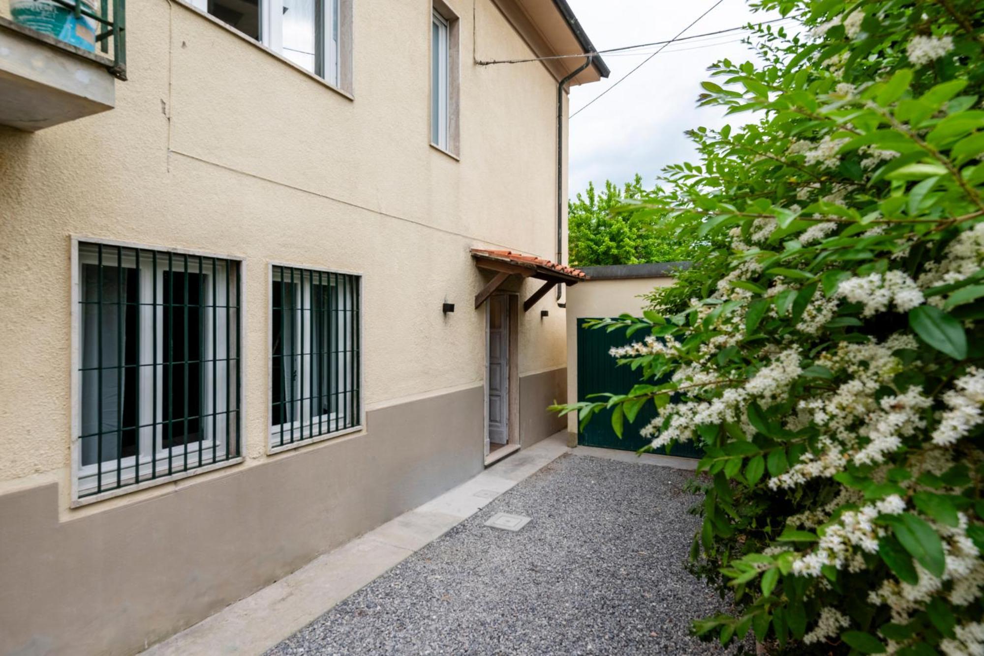 Iarsera Rooms And Apartment Lucca Exteriér fotografie